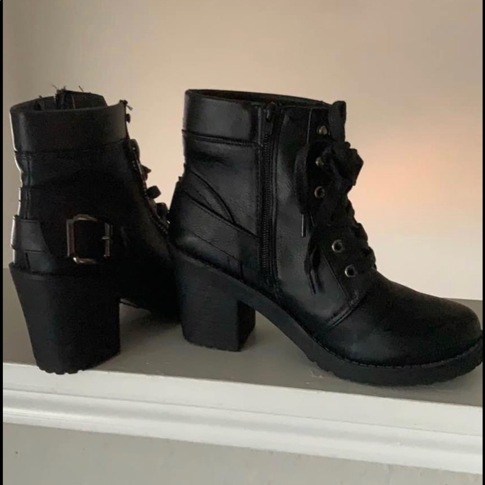 ♦️ **SOLD** Black Boot